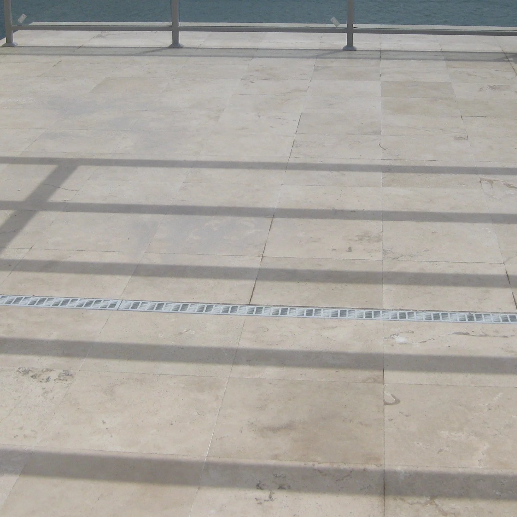 LINES PATTERN STAINLESS STEEL STRIP DRAINAGE CHANNEL